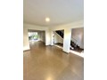 vendo-de-hermosa-y-moderna-casa-con-acabados-a1-en-san-antonio-miraflores-small-1